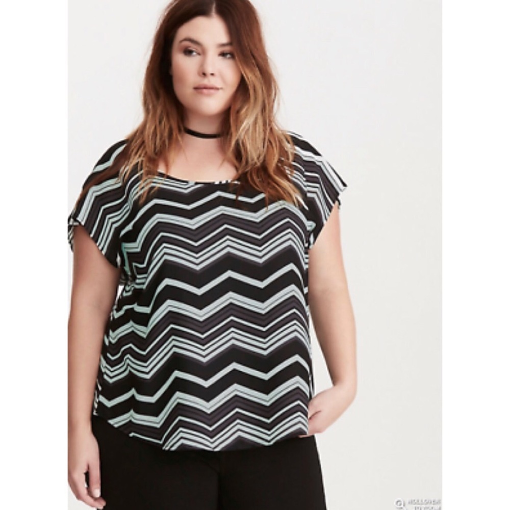 Torrid Chevron Turquoise Buttonback Top 3X NWT